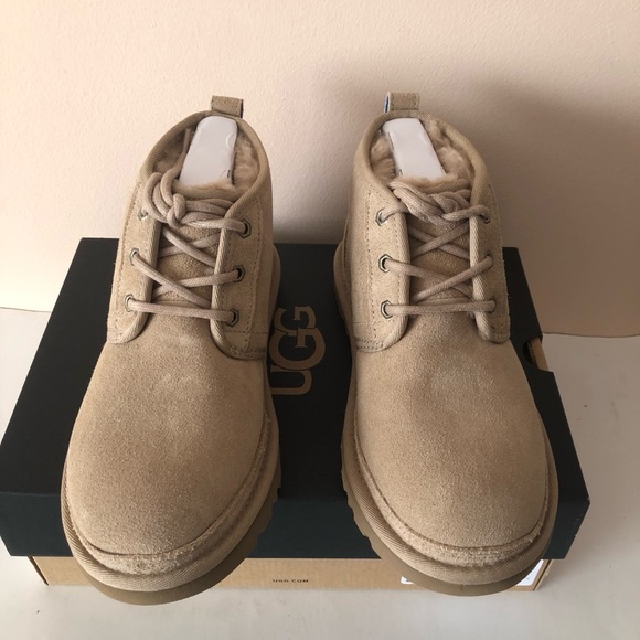 UGG Australia Neumel Chukka suede leather fur Beige Blue Boot. Size: 7, 8, 9 - Picture 6 of 14